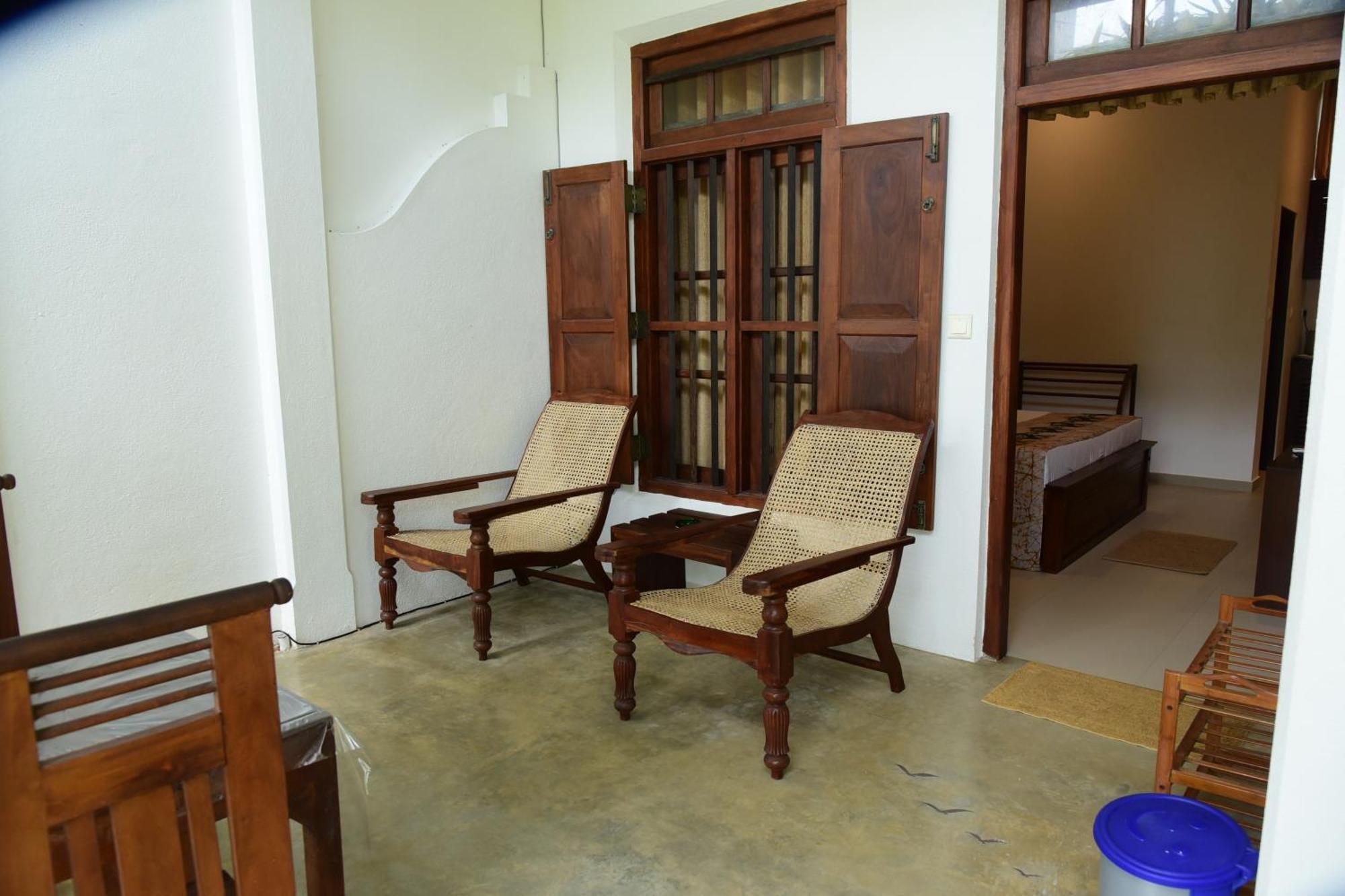 Tranquil Hotel Хикадува Екстериор снимка