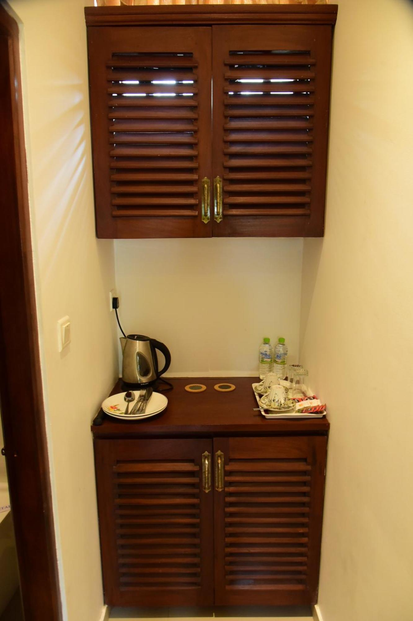 Tranquil Hotel Хикадува Екстериор снимка
